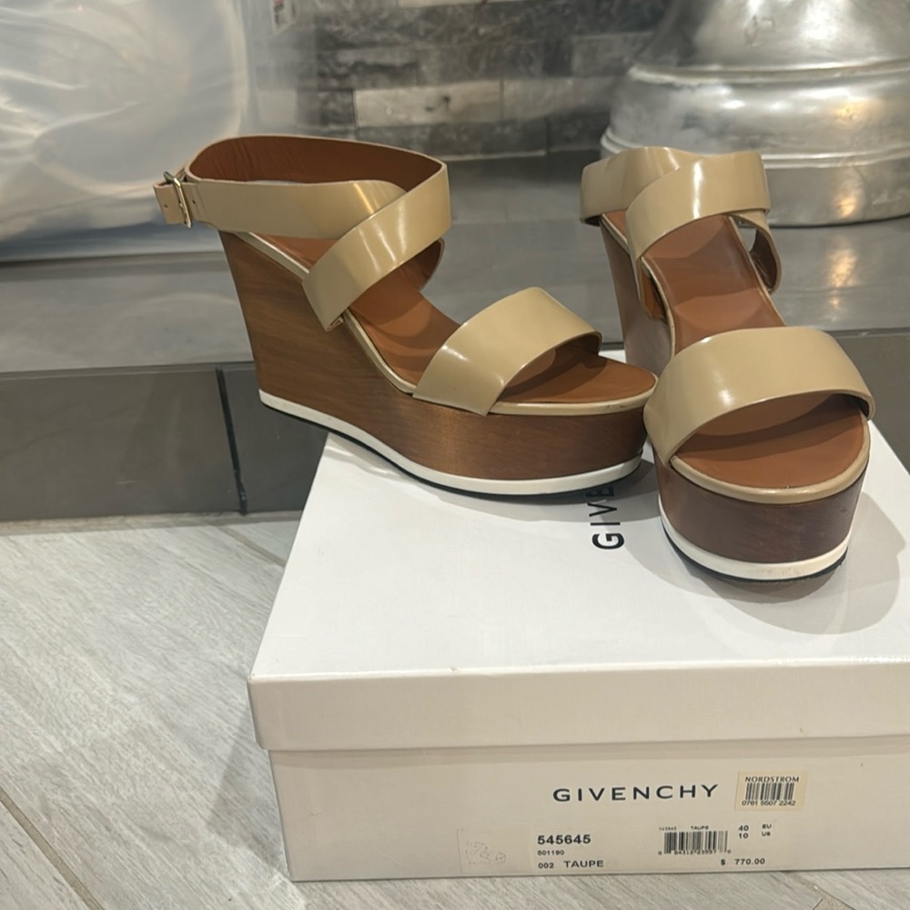 Authentic Givenchy Wedge Size 40 - image 1